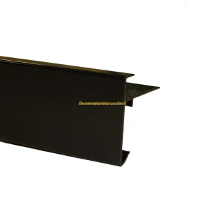 Alu daktrim 45/45 mm, 2500 mm RAL 9005 gemoffeld