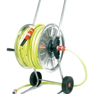 HASPEL, GEMONTEERD 50M - 1/2 INCH MET GELE TUINSLANG EN 1/2 INCH PVC KOPPELINGEN, VOLLEDIG VERZINKT