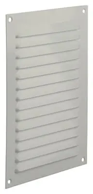 1006303 - SCHOEPENROOSTER VLAK ALU RAL 9010 150X200MM