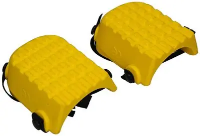 1011599 - 1 PAAR KNIEBESCHERMERS MET 2 VERSTELBARE RIEMEN
